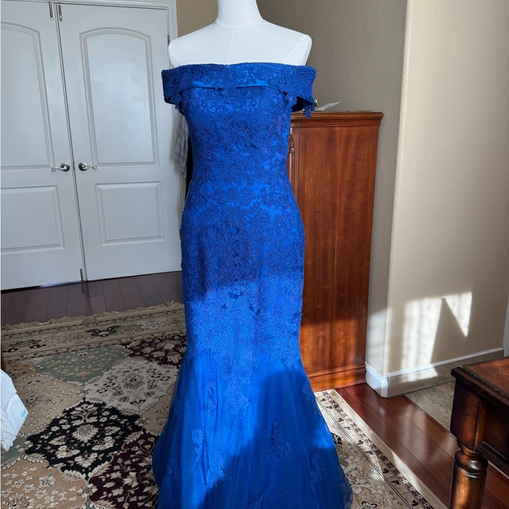 Elegant Blue Off-Shoulder Gown